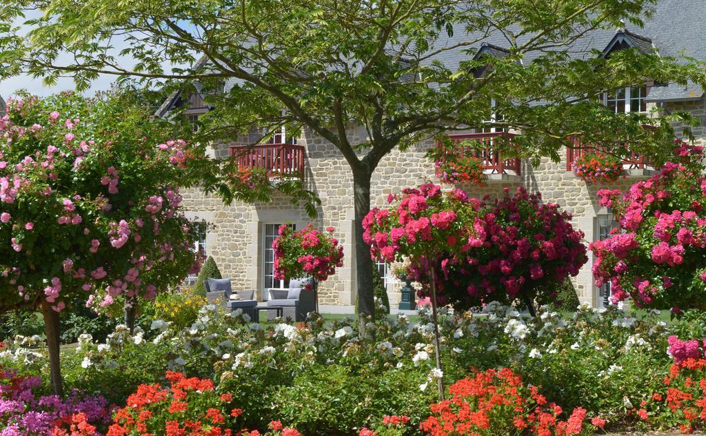 Hostellerie De La Motte Jean Saint-Coulomb Exteriör bild