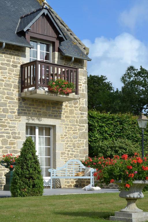 Hostellerie De La Motte Jean Saint-Coulomb Exteriör bild